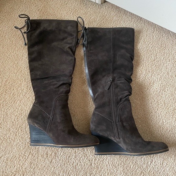 Franco Sarto Shoes - Franco Sarto Dominion Wedge Boot, size 8, brown